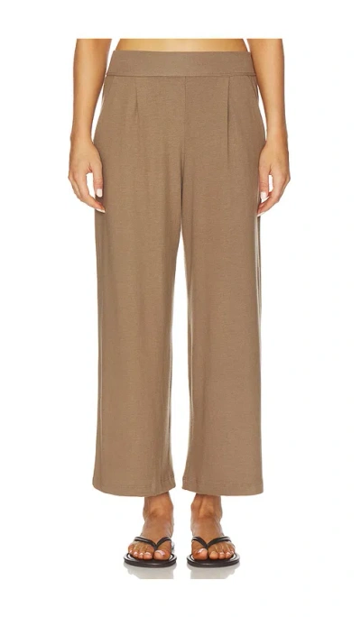 Leset Lauren Crop Pleated Pocket Pant In Brown