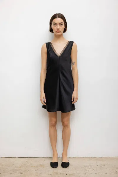 Leset Pre-order: Barb Lace V Neck Mini Dress