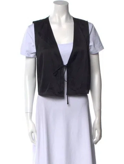 Pre-owned Leset V-neck Short Sleeve Crop Top In Black