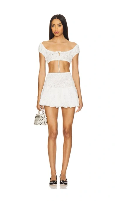 Leslie Amon Puff Set In White