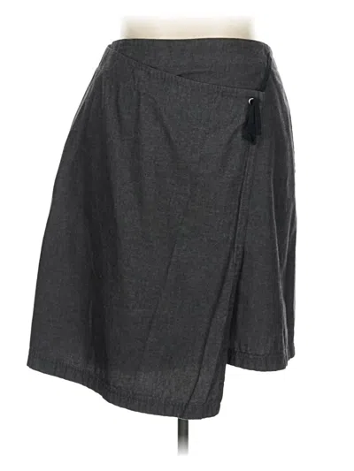 Pre-owned Leslie Fay Casual Skirt In Gray