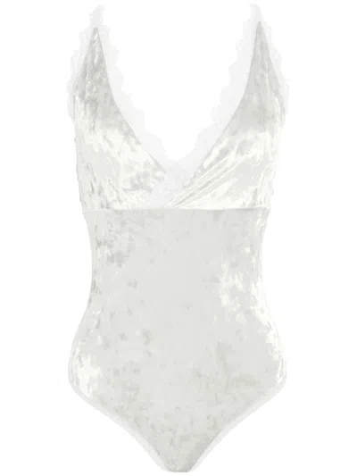 Lethicia Bronstein Aroeira Body In White
