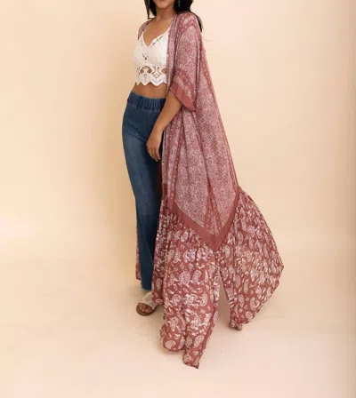 Leto Long Paisley Flowy Kimono In Wine In Pink