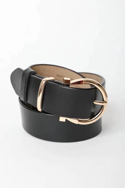 Leto Women's Chic Horseshoe Buckle Belt In Black