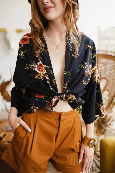 Leto Women's Rose Short Summer Blouse In Navy In Black