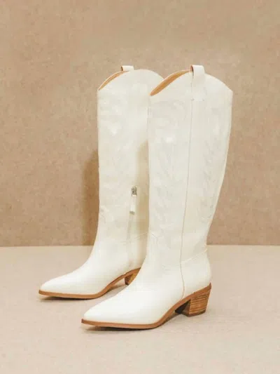 Let's See Style Stitched Cowgirl Boots In White
