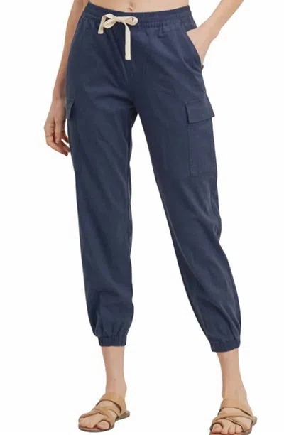 Letter To Juliet Linen Cropped Joggers In Navy In Blue