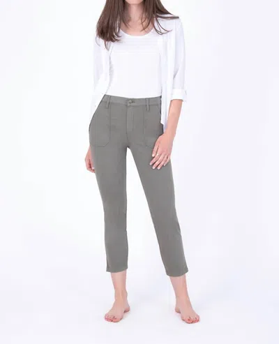 Level 99 Agnes Patch Pocket Pants In Olive Green