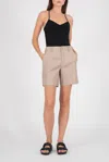 Level 99 Margo Bermuda Short In Safari In Multi