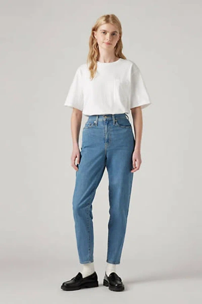 Levi's High Raise Mom Jeans In Blue