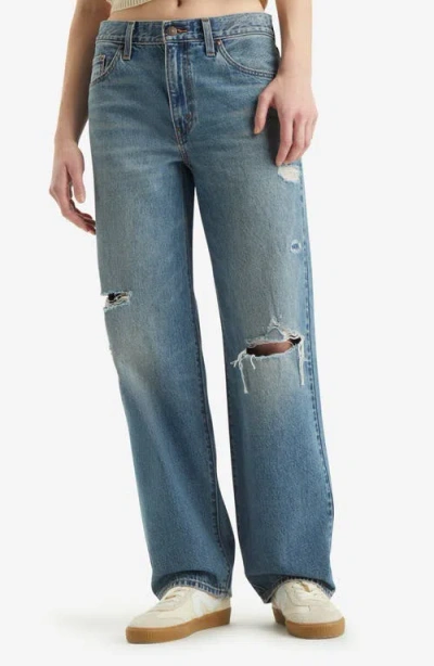 Levi's Dad Jeans In She Said Why