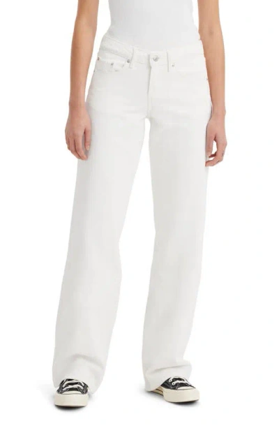 Levi's Low Loose Mid Rise Wide Leg Jeans In White