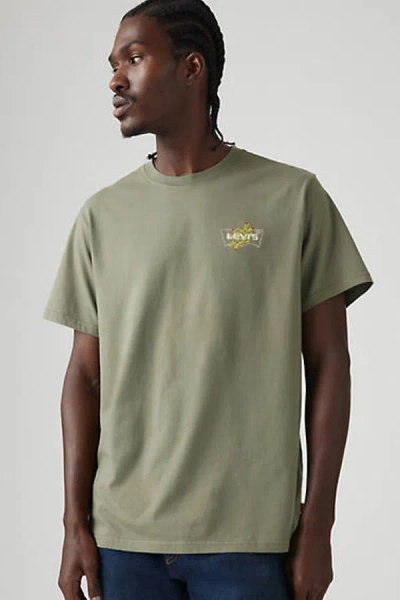 Levi's Relaxed Fit Short Sleeve Graphic Tee In Green