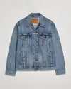 Levi's Buttoned-up Denim Trucker Jacket In Blue