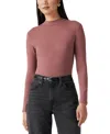Levi's Effortless Long Sleeve T-shirt In Plum Perfect
