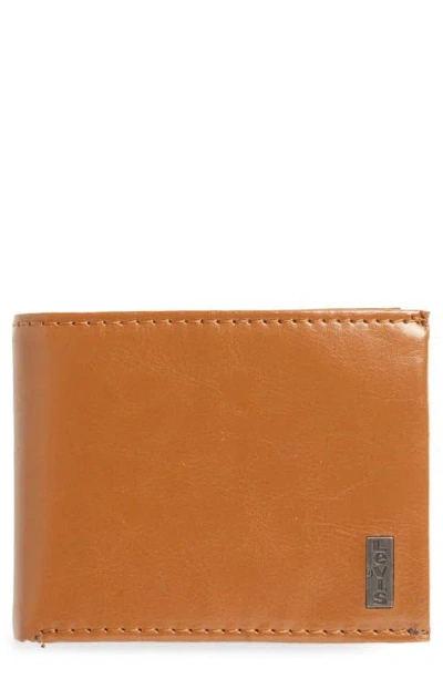 Levi's® Cappadocia Traveler Wallet In Brown