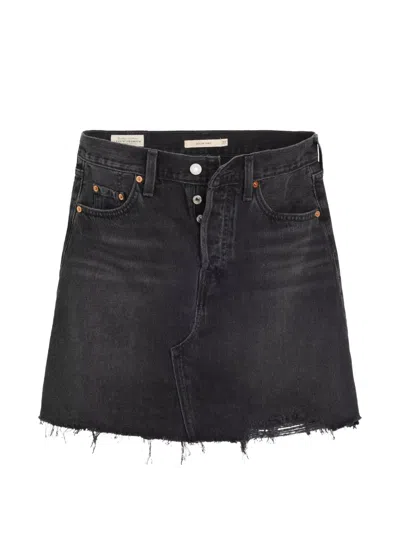 Levi's Deconstructed Distressed Raw-cut Mini Skirt In Schwarz
