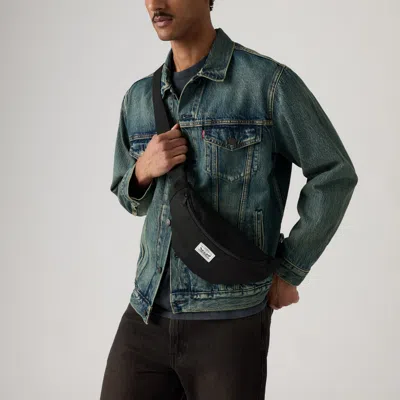 Levi's Duboce Sling Bag In Black