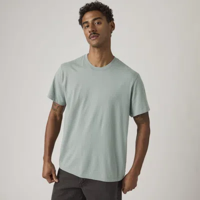 Levi's Essential Tee In Blue
