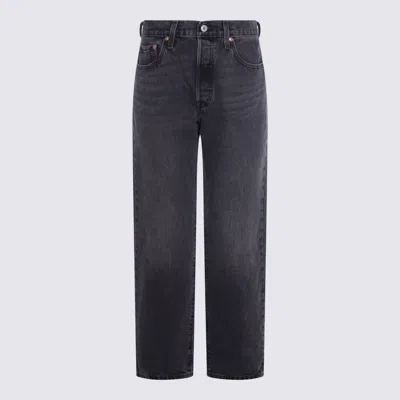 Levi's Jeans Take A Hint In Black