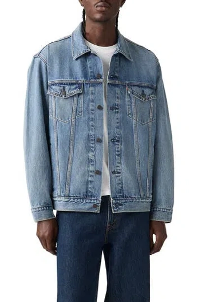 Levi's Relaxed Denim Trucker Jacket In Blue