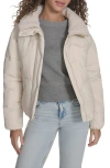 Levi's Women's Regular Western Puffer Jacket In White