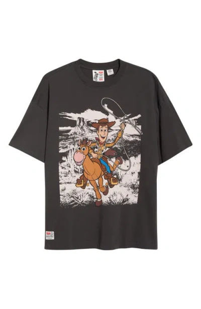 Levi's X Toys Story Woody Boxy Cotton Graphic T-shirt In Black
