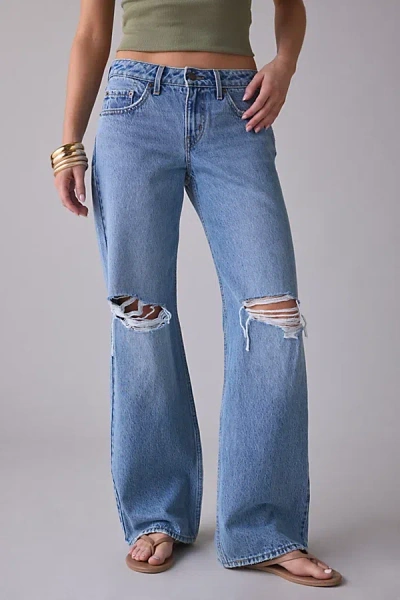 Levi's Low Loose Jean In Shakey Ground, Women's At Urban Outfitters In Blue