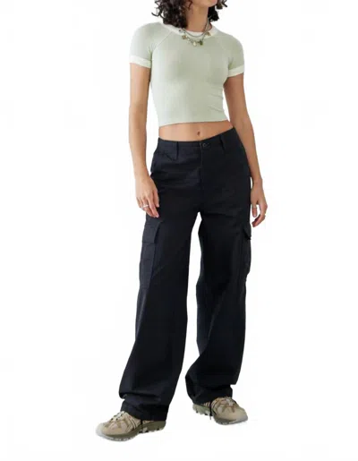 Levi's Mid Rise 94's Baggy Cargo Jeans In Meteorite In Black