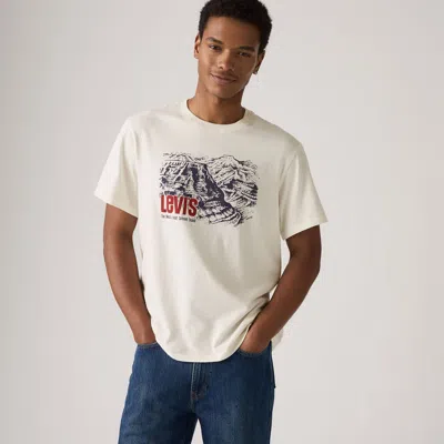 Levi's Relaxed Fit Short-sleeve Graphic T-shirt In White