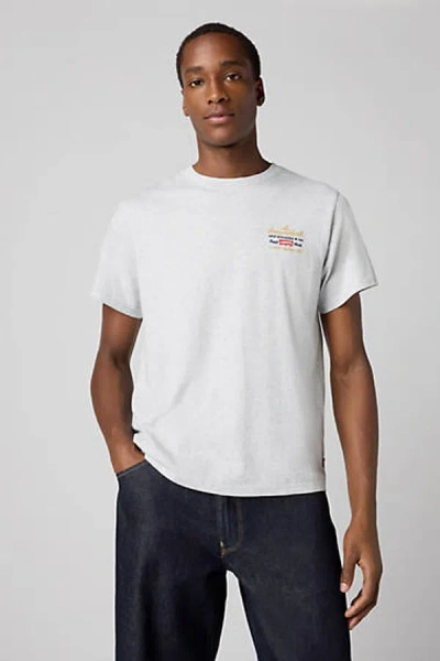 Levi's Relaxed Graphic Tee In White