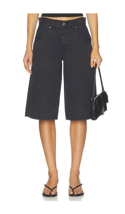 Levi's Super Baggy Jort In Blue