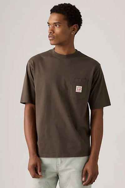 Levi's Workwear Tee In Brown