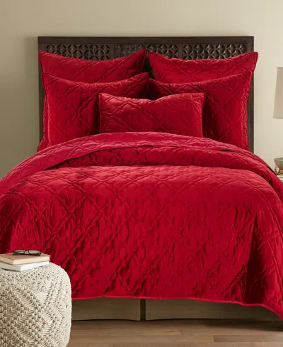 Levtex Caserta Velvet Quilt, King/california King In Red