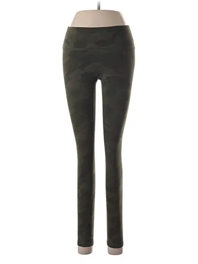 Pre-owned Lezat Casual Pants In Green