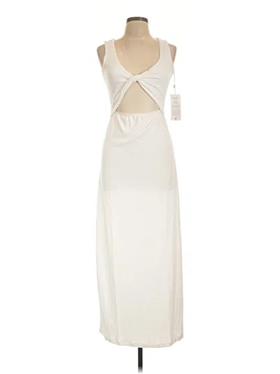 Pre-owned Lezat Cocktail Dress In Ivory