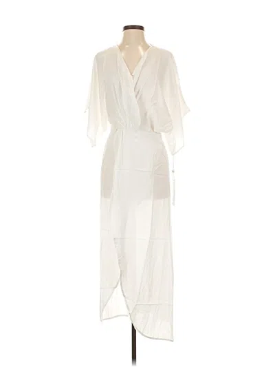 Lezat Cocktail Dress In White