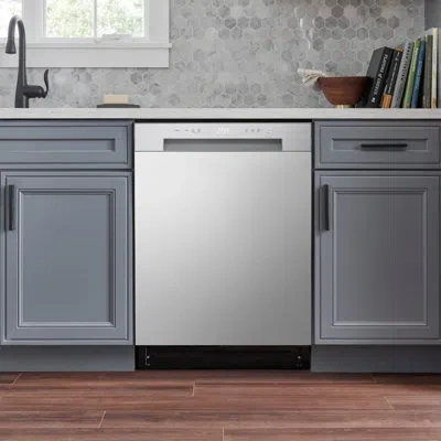 Lg Front Control Dishwasher With Lodecibel Operation And Dynamic Dry In Silver