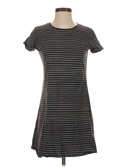 Pre-owned Life Is Good Short Sleeve T-shirt In Gray