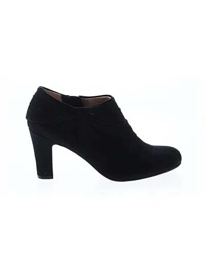 Pre-owned Life Stride Ankle Boots In Black