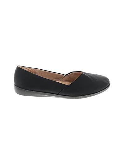 Pre-owned Life Stride Flats In Black