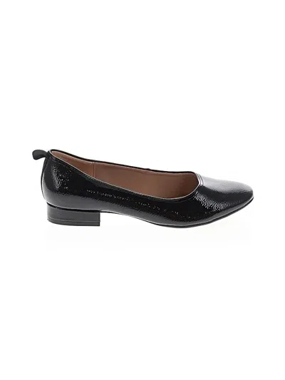 Pre-owned Life Stride Flats In Black