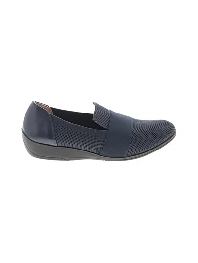 Pre-owned Life Stride Flats In Blue