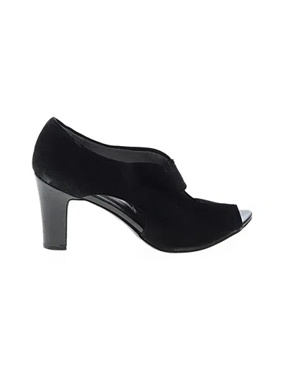 Pre-owned Life Stride Heels In Black