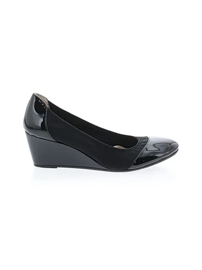 Pre-owned Life Stride Heels In Black