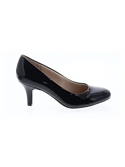 Pre-owned Life Stride Heels In Black