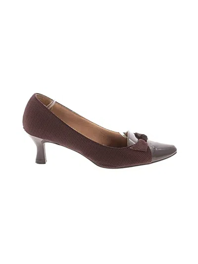 Pre-owned Life Stride Heels In Brown
