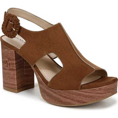Lifestride Audra Sandal In Fawn Brown Microsuede