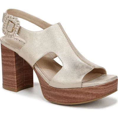 Lifestride Audra Sandal In Gold