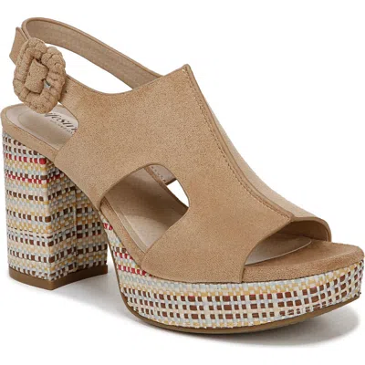 Lifestride Audra Sandal In Cuoio Taupe Microsuede